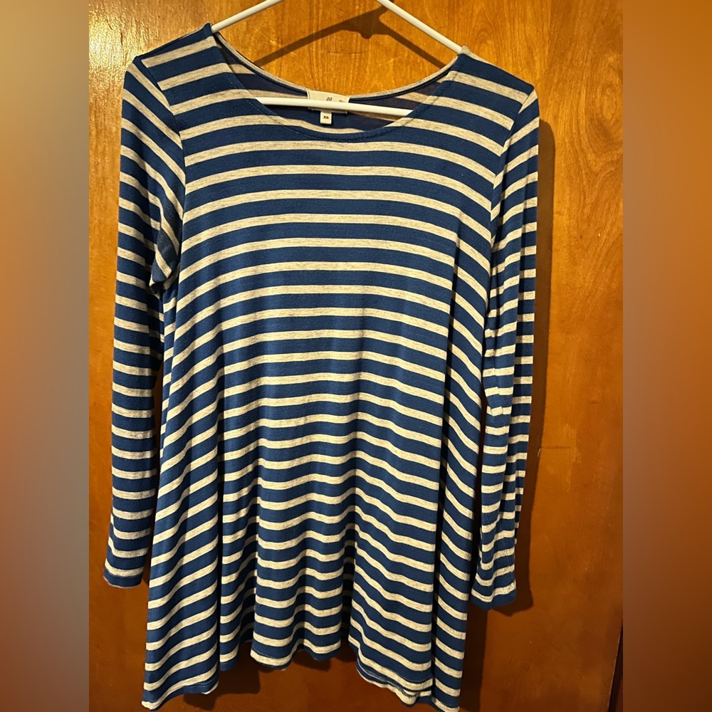 Anthropologie - Gently worn blue and white striped swing top